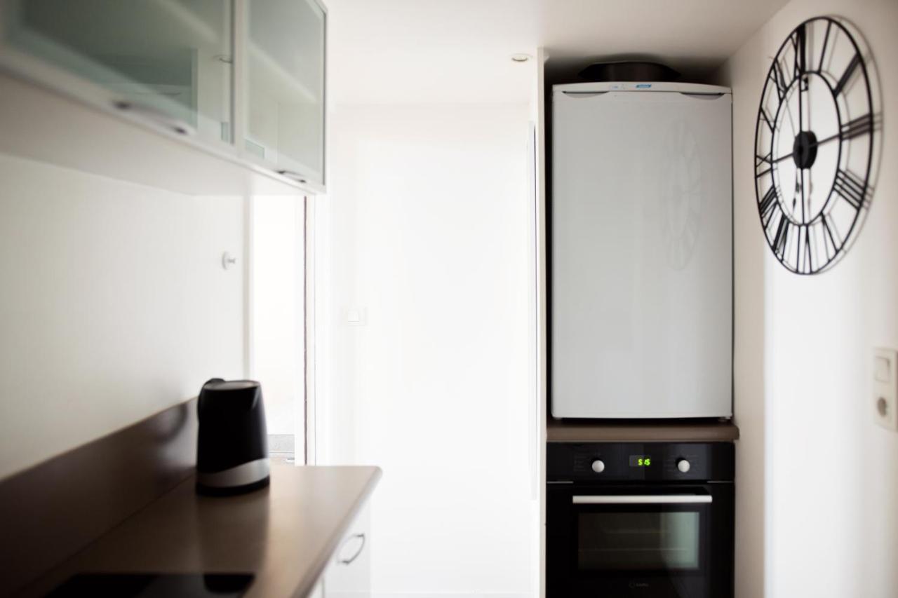 XVIII Century Gem With Magnificent Views Of The Harbour With A Private Garage Apartment Saint-Martin-de-Ré Exterior foto