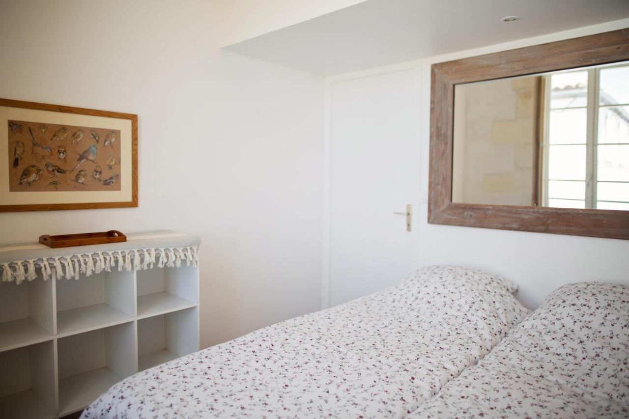 XVIII Century Gem With Magnificent Views Of The Harbour With A Private Garage Apartment Saint-Martin-de-Ré Exterior foto